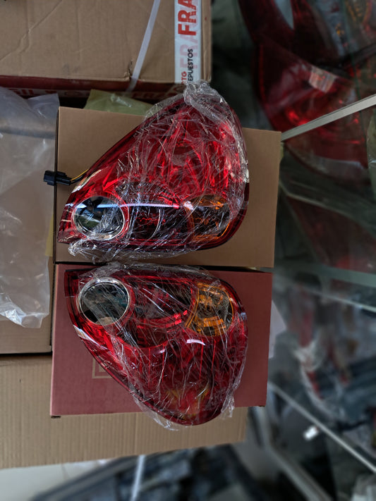 Faro post. de Mitsubishi L200 00-05